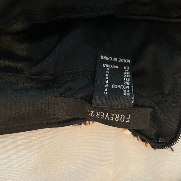 Forever 21 skirt and top set - Picture 5 of 6